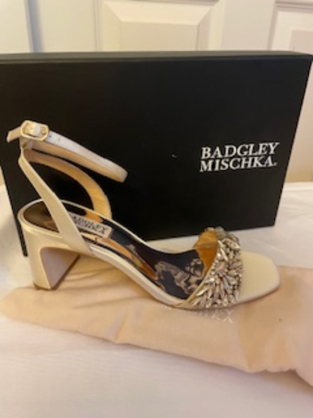 Badgley Mischka Heels size 7